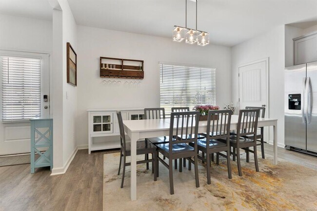 Foto del edificio - 6321 Town Ln