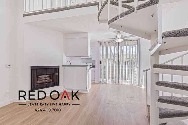 Foto del edificio - 8430 Cedros Ave