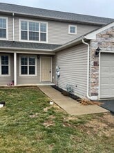 Building Photo - 108 Nicole St