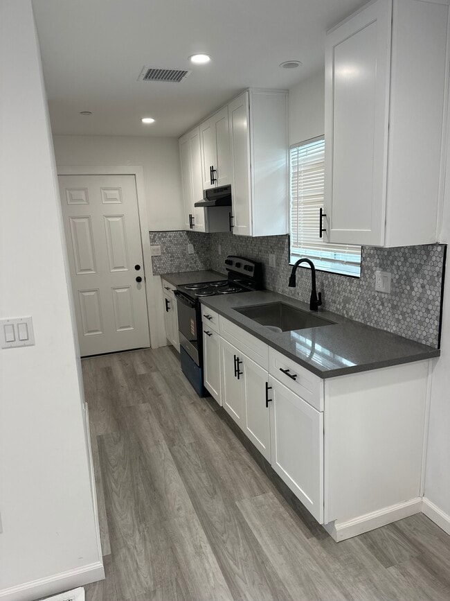 Foto del edificio - 2838 Live Oak St