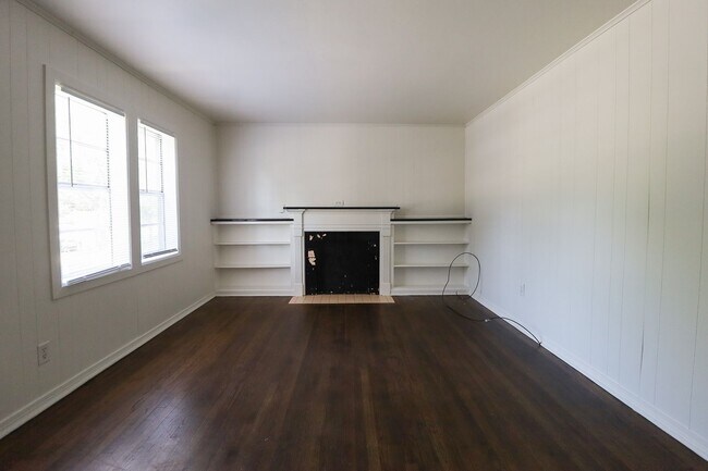 Foto del edificio - Charming 3 bedroom Home, Ready for Move-in!