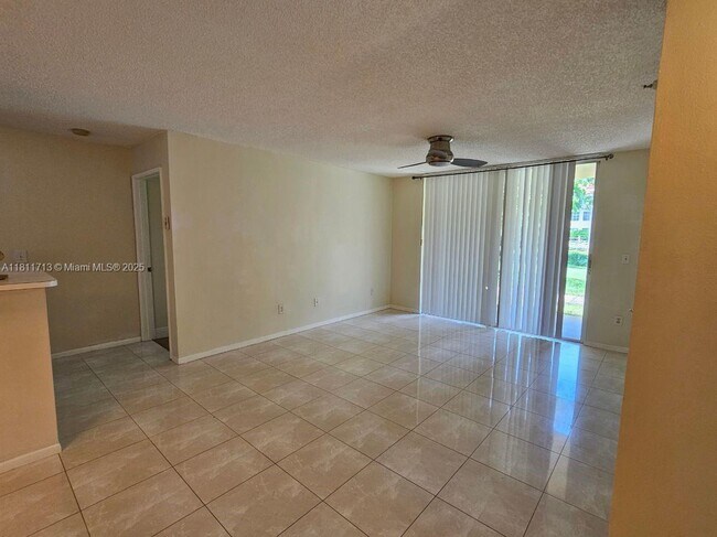 Building Photo - 111 Yacht Club Way