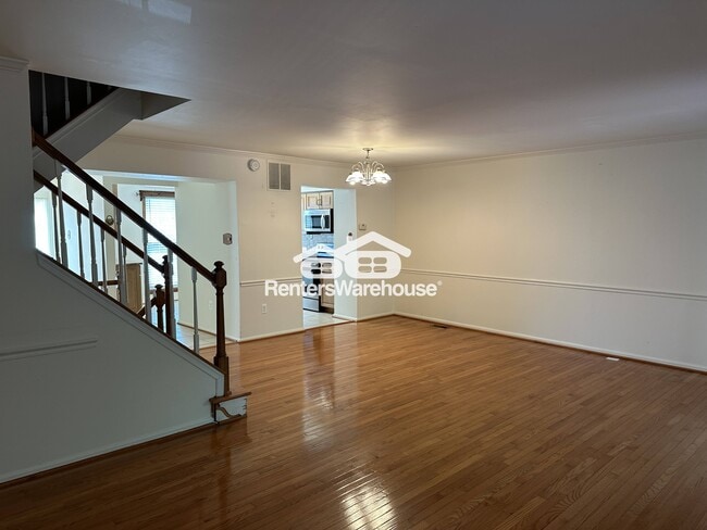 Building Photo - 8622 Tower Bridge Way
