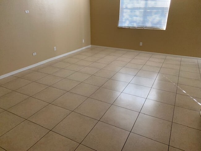 Photo - 4 BEDROOM HOME IN EAST  PHOENIX