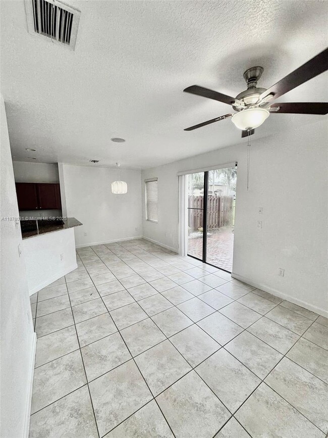 Building Photo - 4260 SW 164th Ct