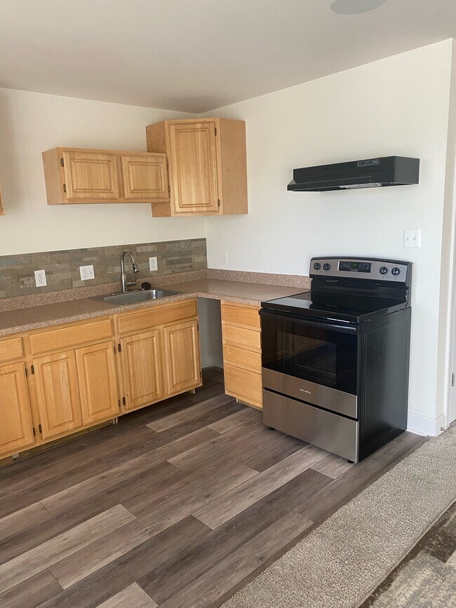 Foto del edificio - 9740 Glassy Creek Way