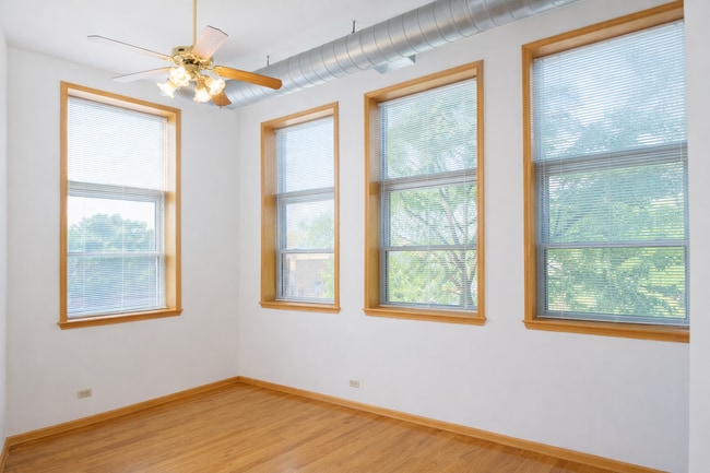 Building Photo - 2375 W Montana St