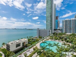 Building Photo - 650 NE 32nd St