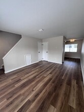 Building Photo - 1331 Cedar St