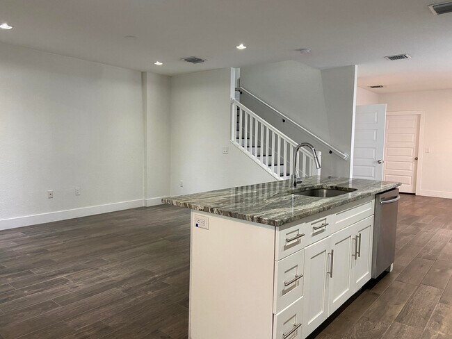Building Photo - 353 Bella Sol Way