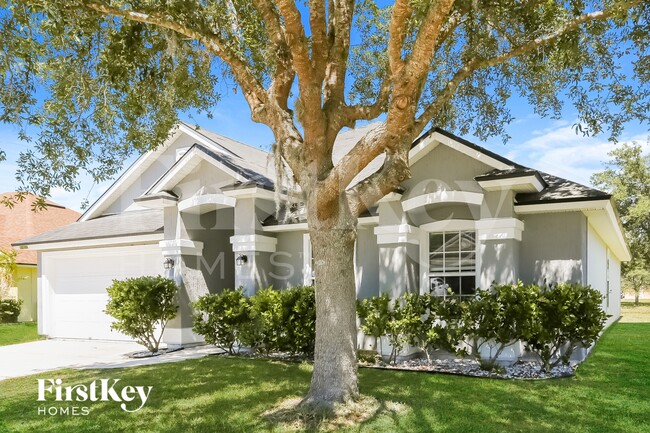 Building Photo - 13760 Fish Eagle Dr W