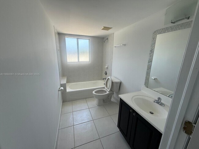 Foto del edificio - 1453 SW 3rd St