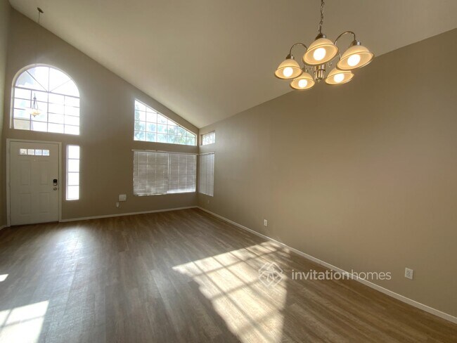 Foto del edificio - 5608 Redquail Cir