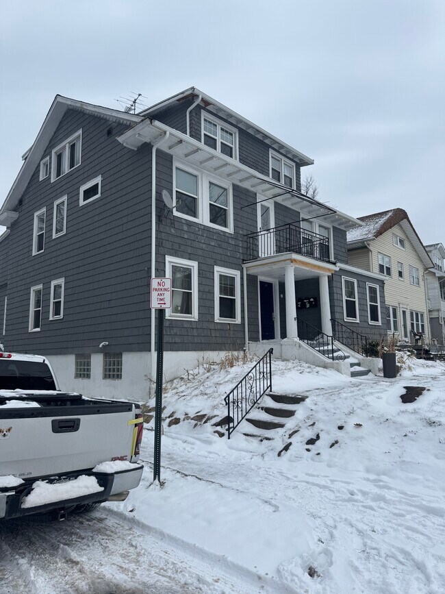 Foto del edificio - 1335 West Blvd