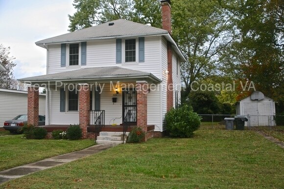 Building Photo - 320 Pear Ave