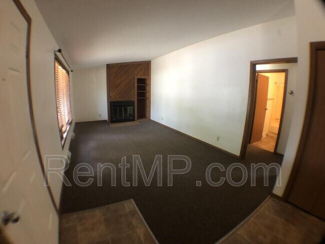 Foto del edificio - 806 S Bradley St