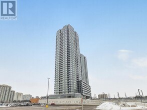 Building Photo - 30 Upper Mall Wy