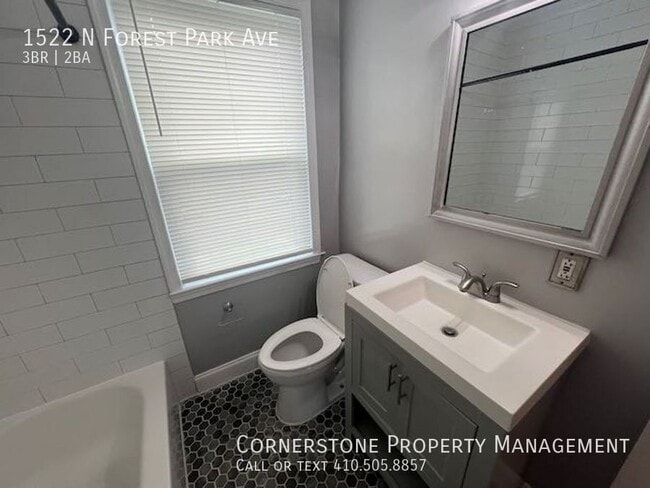 Building Photo - 1522 N Forest Park Ave