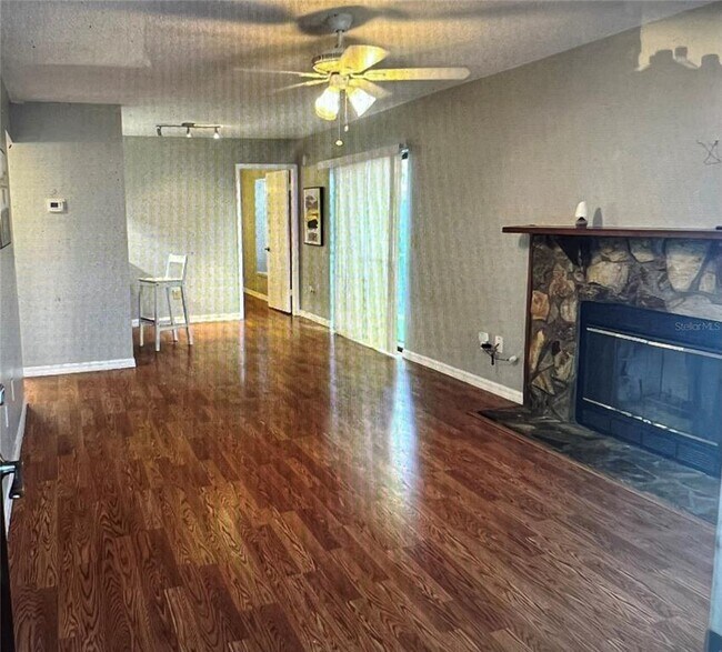Foto del edificio - 14736 Norwood Oaks Dr