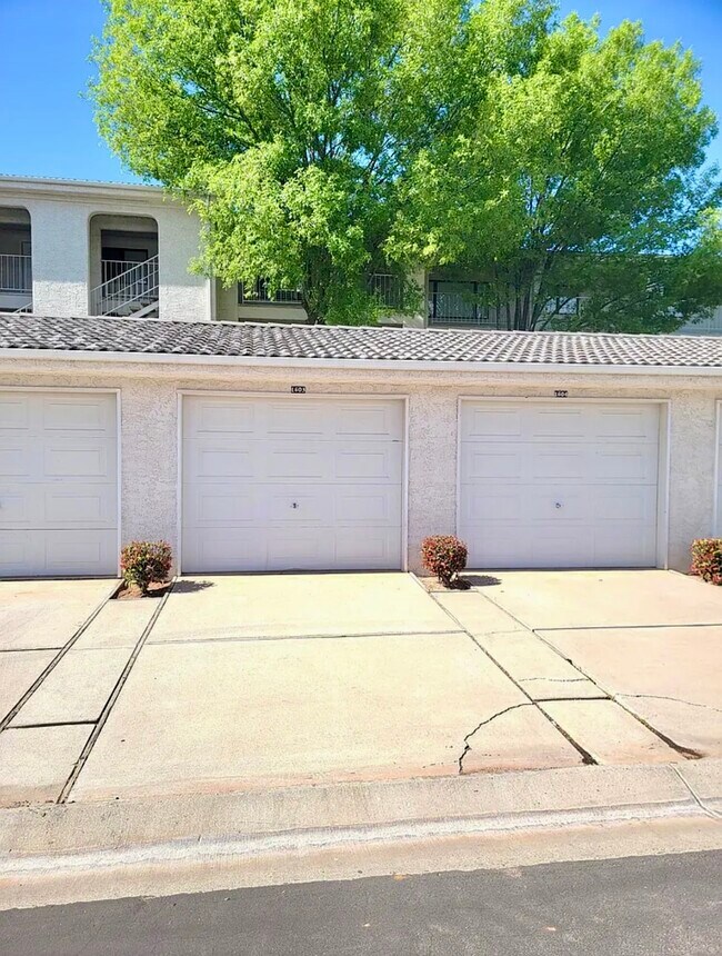 Foto del edificio - 1845 W Canyon View Dr