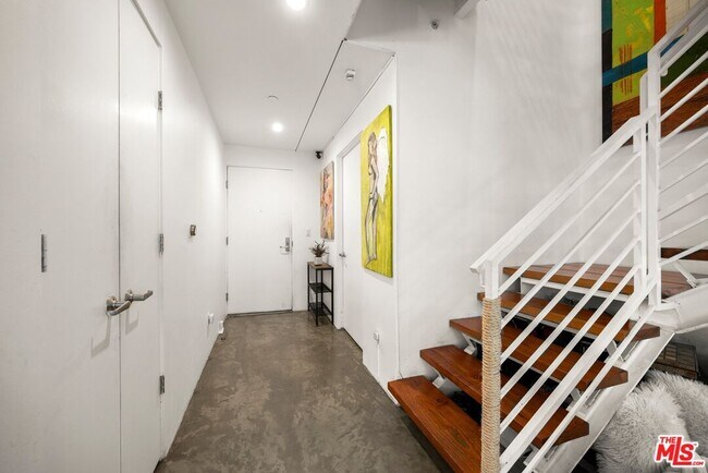 Foto del edificio - 2400 Corinth Ave