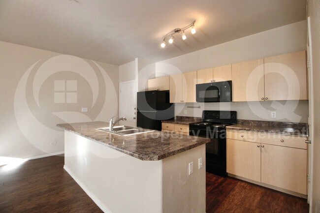 Building Photo - 18416 N Cave Creek Rd