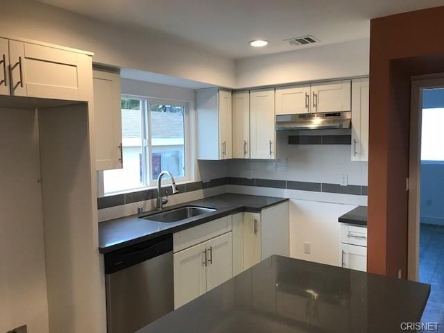 Foto del edificio - 14228 Sylvan St