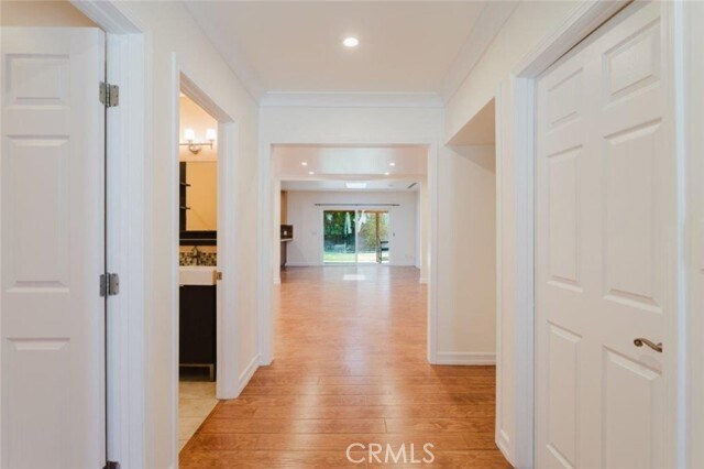 Foto del edificio - 336 W Lexington Dr