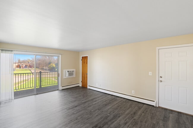 Building Photo - Sibley Bush Apartments