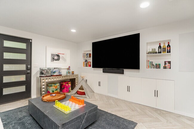 Foto del edificio - 3901 S Court St