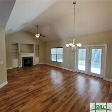 Building Photo - 125 Jacobs Cir