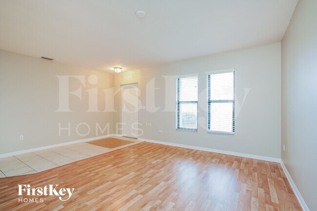 Building Photo - 17533 Oriole Rd