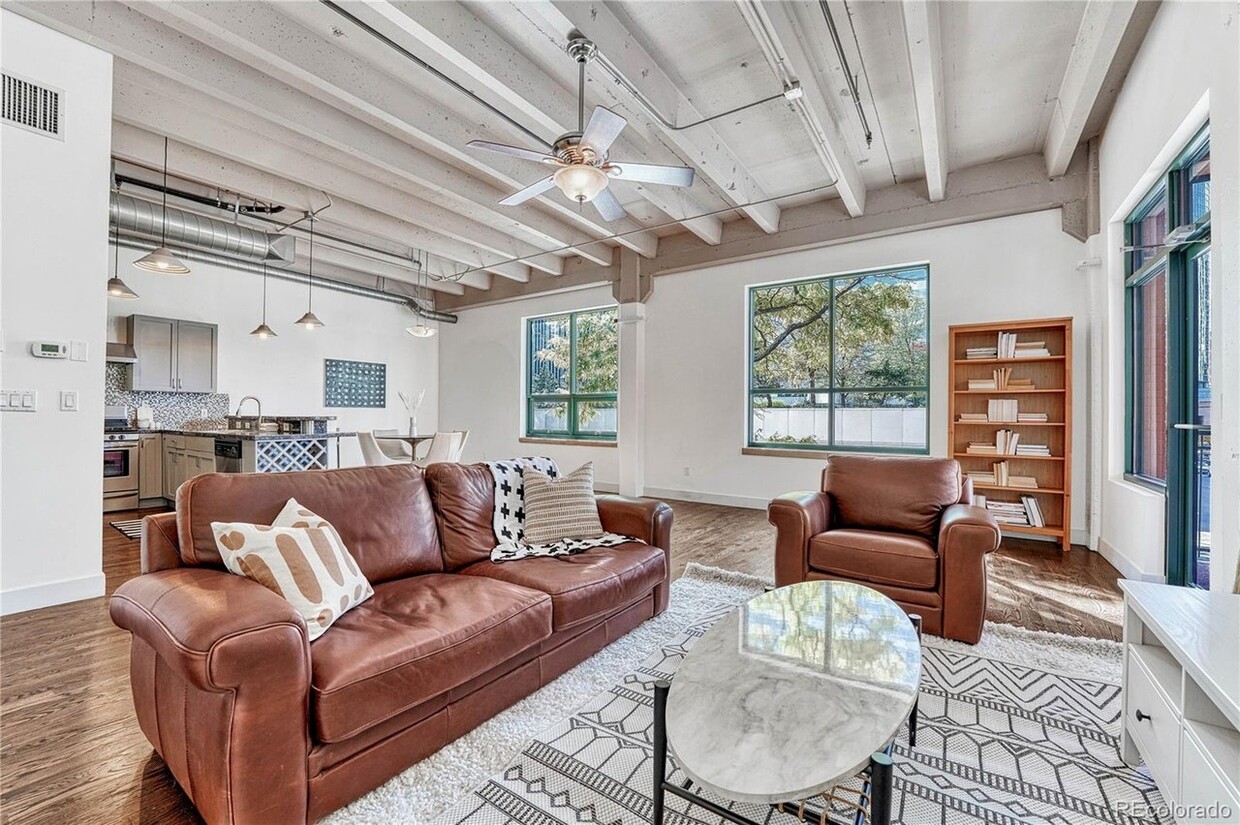 Foto principal - 1800 Lawrence Street