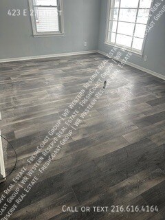 Foto del edificio - 423 E 274th St