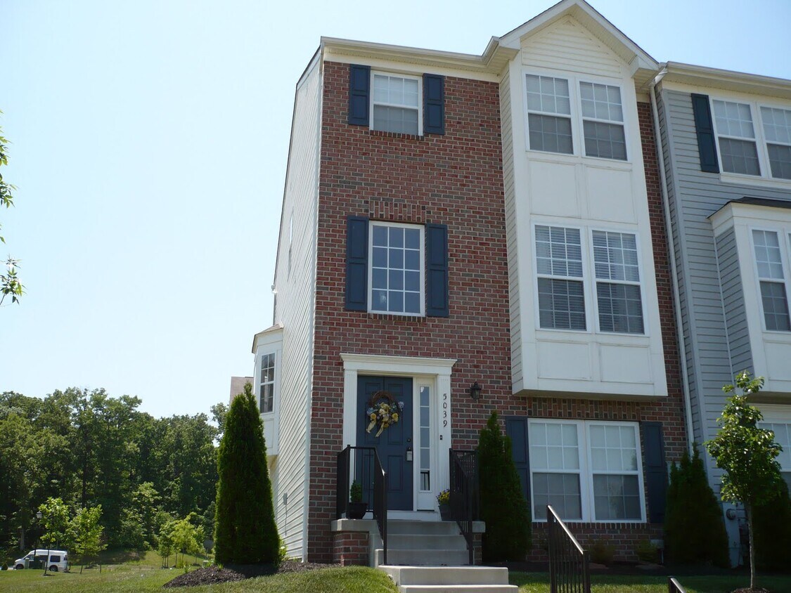 5039 Leasdale Rd, Rosedale, MD 21237 Townhome Rentals in Rosedale MD