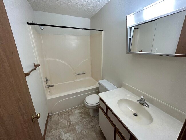 Foto del edificio - 426 S Johnson St