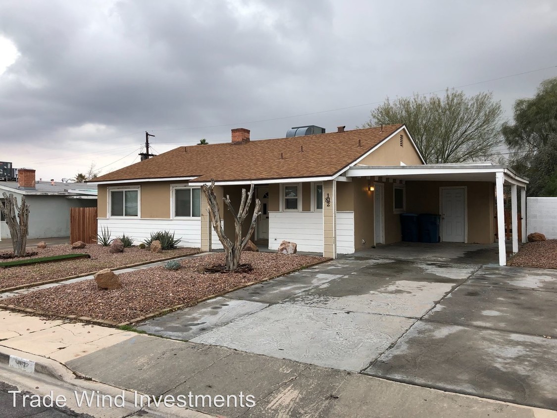 Primary Photo - 3 br, 1.5 bath House - 1812 WENGERT AVENUE