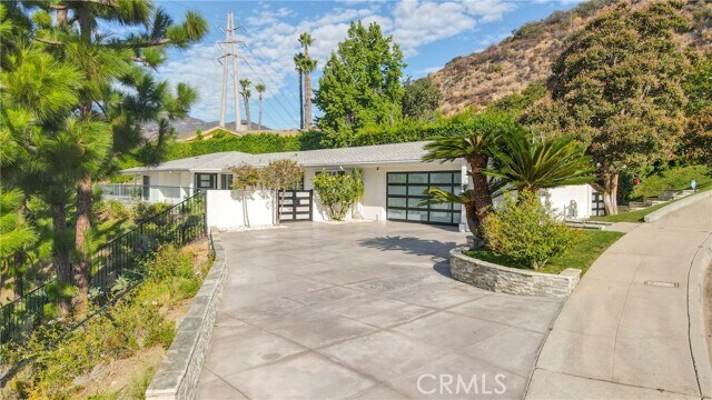 Building Photo - 2461 Allanjay Pl