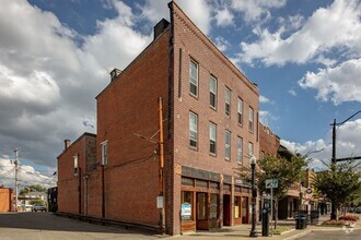 Building Photo - 1128-1130-1130 N High St