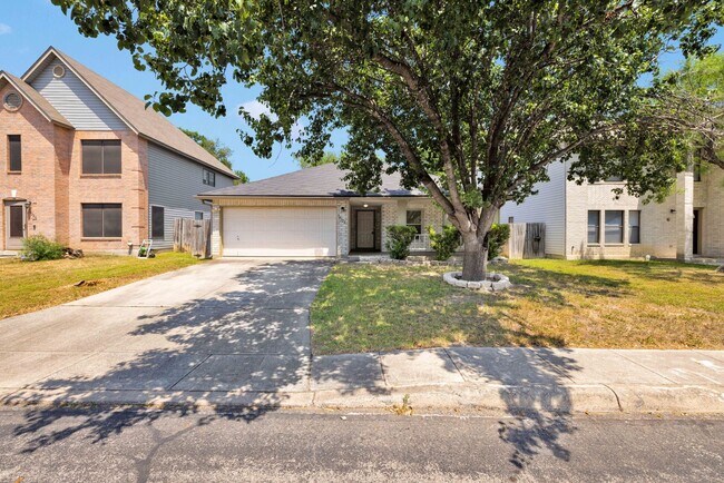 Foto del edificio - Immaculate Single-Story Home with Modern U...