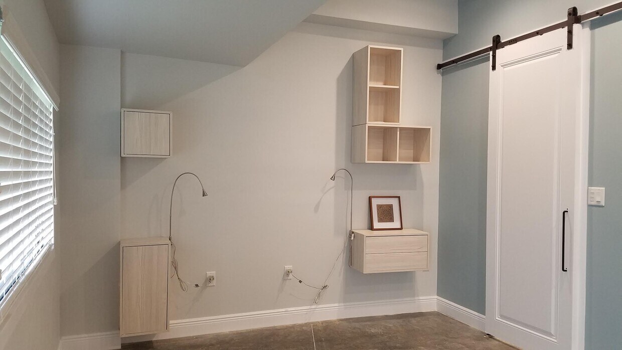 built-in furniture/storage - 22301 SW 182nd Ave