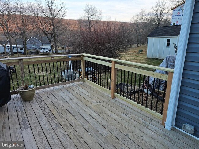 Foto del edificio - 286 Mission Rd N