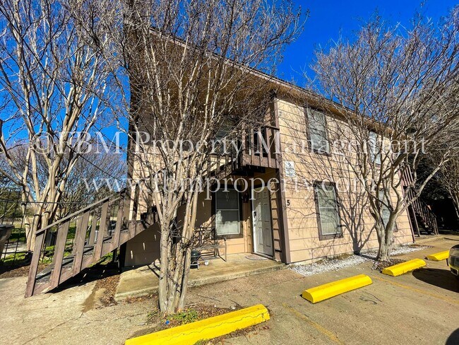 Foto del edificio - 2608 W Sycamore Ave