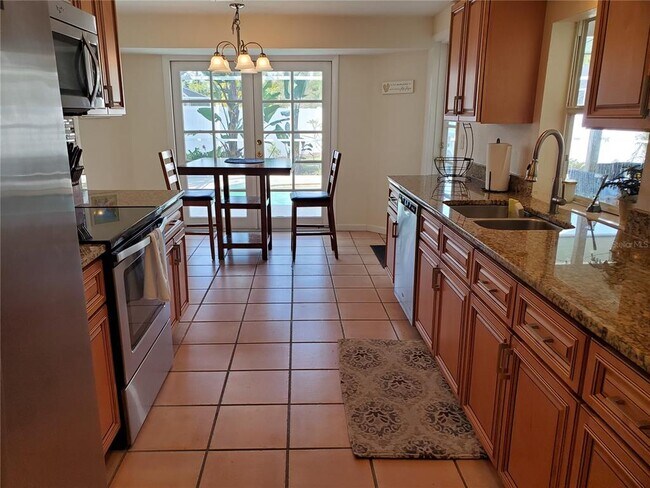 Building Photo - 2745 Cardwell Way