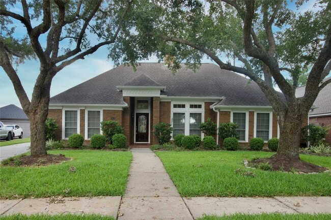 Building Photo - 1839 Lakewinds Dr