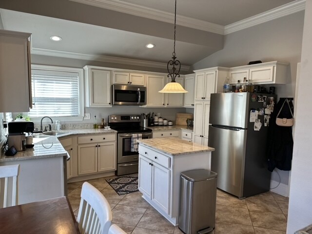 Building Photo - 315 Springhaven Dr