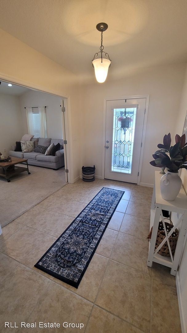 Foto del edificio - 5 br, 2 bath House - 5951 Dexter Ct