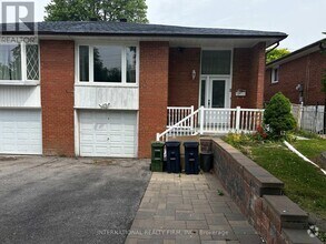 Building Photo - 14 Reiber Crescent