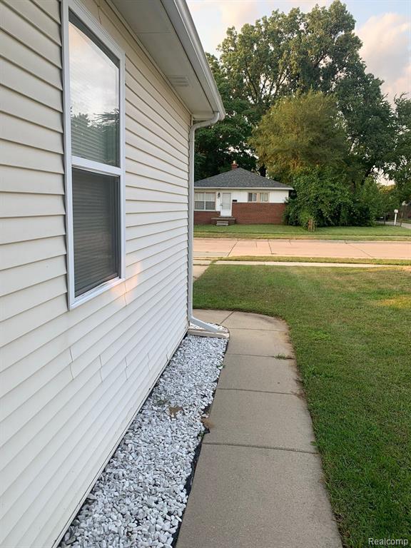 1968 Garrick Ave, Warren, MI 48091 House Rental in Warren, MI