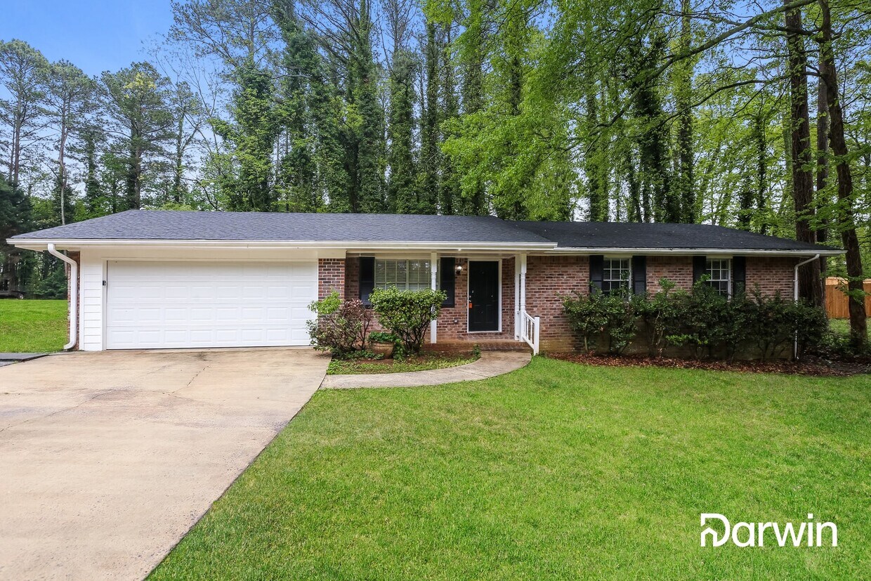 Primary Photo - 902 Pinecrest Circle Southwest, Lilburn, G...